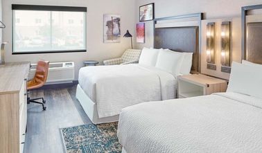 Good price American Style Laminate Oak Wood Luxury Hotel Bedroom Furniture For Four Point Sheration Hotel online